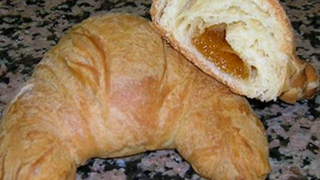 Cornetto (pastry) | Wikipedia audio article смотреть онлайн
