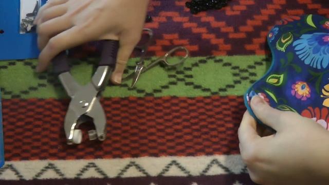 Kак установить кнопки на одежду смотреть онлайн