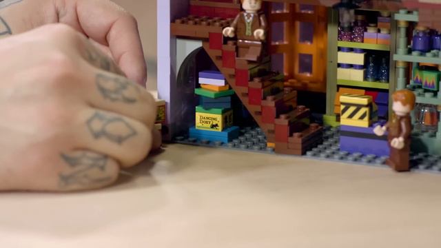 LEGO Harry Potter Diagon Alley | LEGO Designer Video | 75978 смотреть онлайн