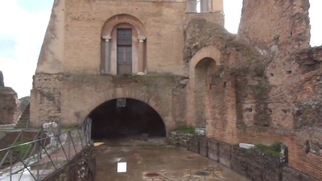 Палатинський пагорб (Палатин). Рим, Італія. Березень 2018. смотреть онлайн