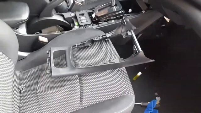 Как снять центральный тоннель на Ниссан Сентра смотреть онлайн