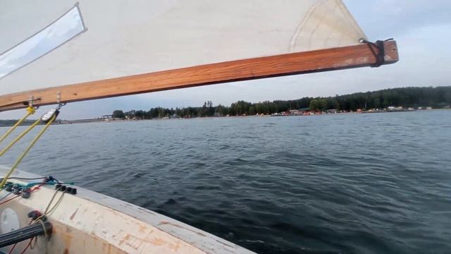 Прогулка на швертботе Финн смотреть онлайн