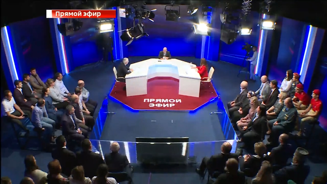 Прямой эфир с Главой КЧР Рашидом Бориспиевичем Темрезовым (15.11.2019) смотреть онлайн