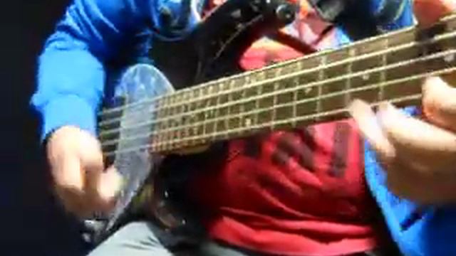 OLP StingRay bass guitar test смотреть онлайн