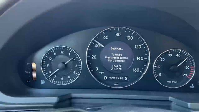 0-60 2004 Mercedes-Benz E500 смотреть онлайн