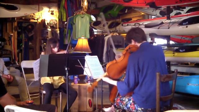 Gubaidulina - String Trio, III. смотреть онлайн