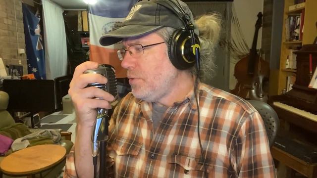 Shure 55SH - A Plosive Test смотреть онлайн