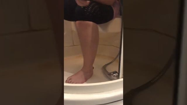 Красим волосы на ногах| 16:22 23.11.21 смотреть онлайн