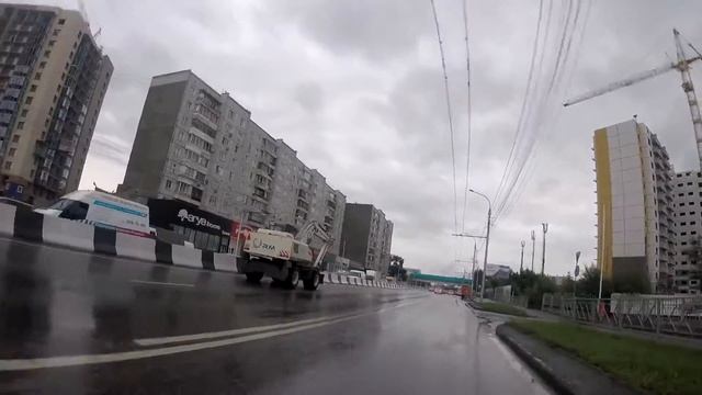 Еду на работу в дождливую пятницу. смотреть онлайн