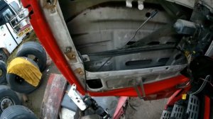 VOLVO FH  - Замена Троса Открывания Двери.