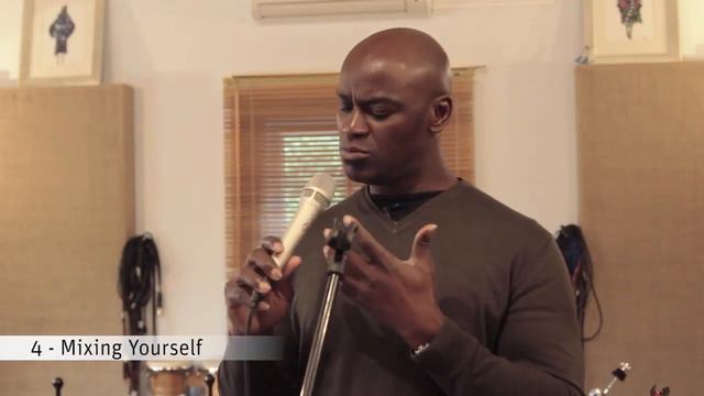 How to Handle Condenser Stage Microphones Neumann KMS 105 смотреть онлайн