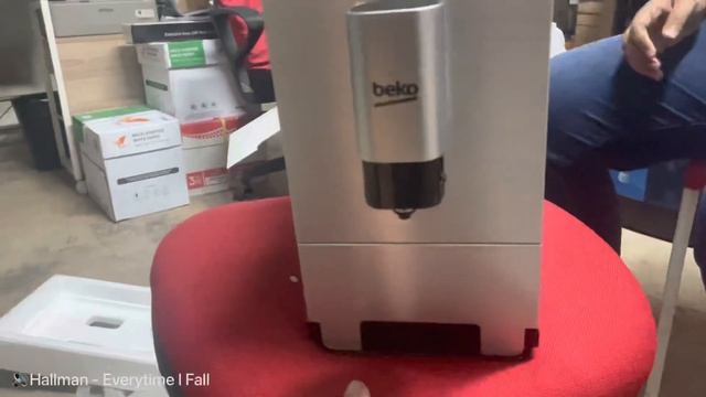 Tampilan Stylish | Unboxing Mesin Kopi Beko CEG5331X смотреть онлайн