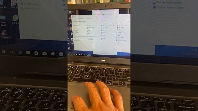 Laptop Dell I7 7500U 15.6 inch R8GB - HDD 1TB смотреть онлайн