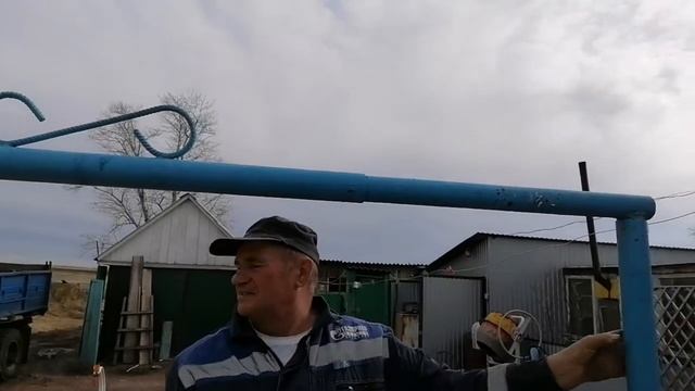 Вот моя деревня./ Помыли плитку./ Установили решётку. смотреть онлайн
