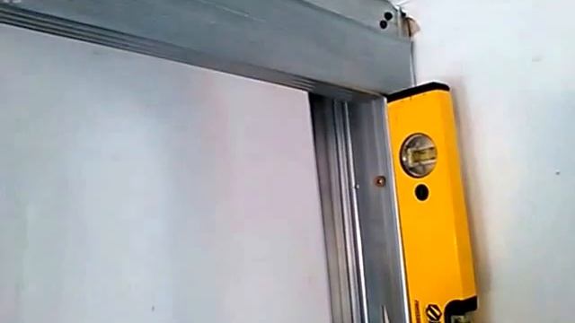 Ремонт кухни: Гипсокартонная перегородка и установка раздвижных дверей смотреть онлайн