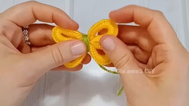 It's so Cute ☀️ Easy Dragonfly Making Idea with Yarn - You will Love It !! DIY Amazing Woolen Craft смотреть онлайн
