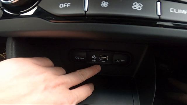 Where is USB Port in Kia Niro I ( 2016 – 2022 ) | How to Find USB Port? смотреть онлайн