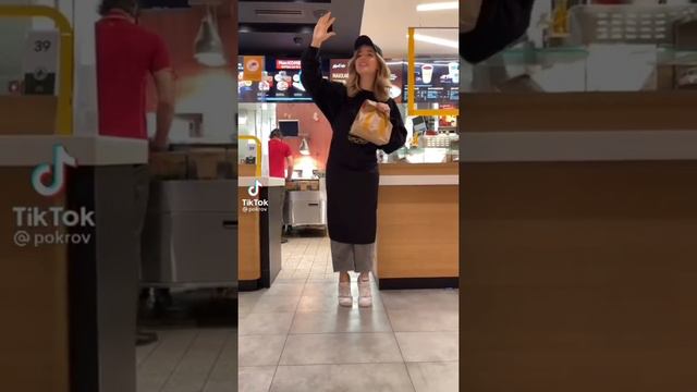 АНЯ ПОКРОВ И ПОДПИСЧИКИ смотреть онлайн