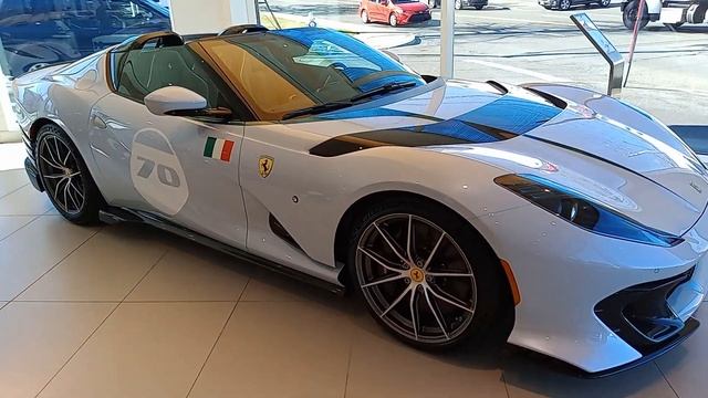 Ferrari 812 Competzione Aperta Walkaround смотреть онлайн