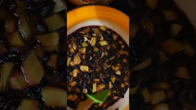 Варю варенье из жимолости и ревеня для счастья любви в семье. смотреть онлайн