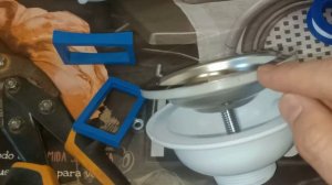 Как заменить сифон на кухне с широкой большой горловиной