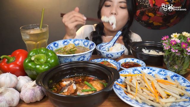 베트남 가정식 백반 먹방 - Man do Restaurant , Nha hang Man do, Vietnamese food Mukbang HANY 헝이 смотреть онлайн