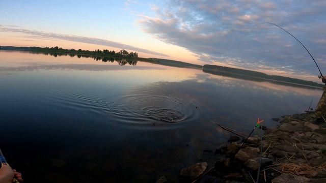 Рыбалка в Дубне. Иваньковское Водохранилище. Крупный Лещ и Окунь. смотреть онлайн
