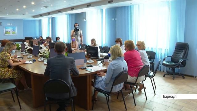 В Алтайском крае прошла пресс-конференция Министерства здравоохранения смотреть онлайн