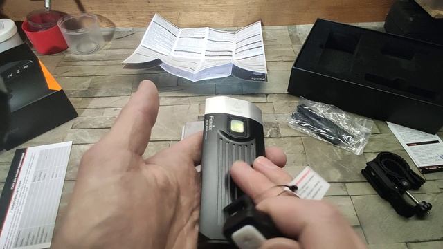 Велофара Fenix BC30 V2.0 LUMINUS SST40 смотреть онлайн