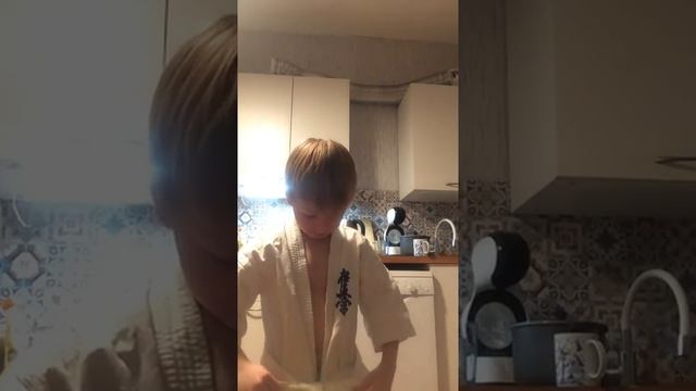 Как правильно завязать пояс. Карате киокусинкай смотреть онлайн