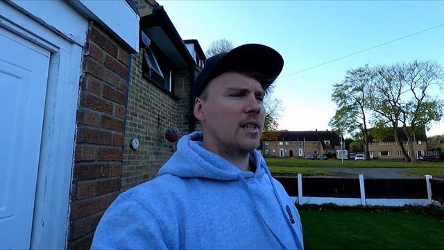 Baby Bundy earning "PHAT STACKS" - Lighting rewire - Electrician смотреть онлайн