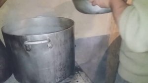 Начинающим пчеловодам. Как перетопить старые рамки на воск.