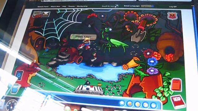 Club Penguin Quartz Pin And Silver Surf Board смотреть онлайн