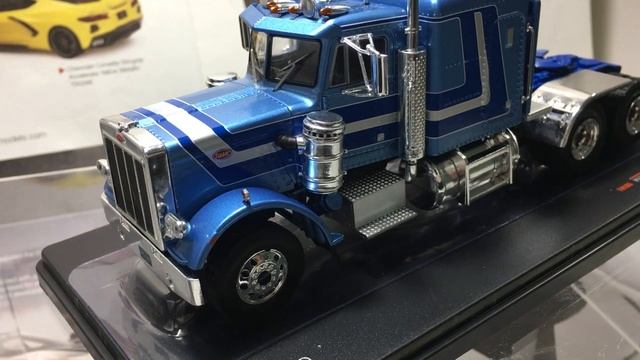 New！PETERBILT 359 1973  IXO 1/43scale