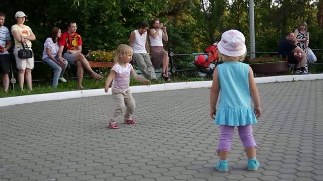 Зажигательный номер с обручами. смотреть онлайн