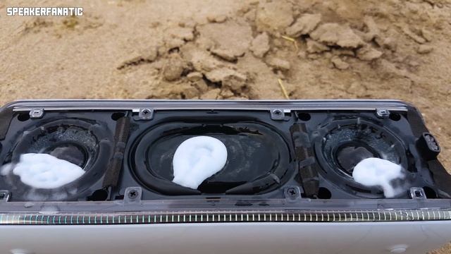 Sony SRS-XB32 Extreme Bass Test Without Grill смотреть онлайн