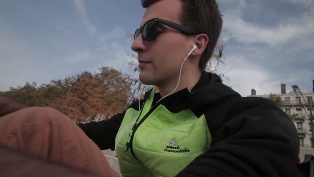 Riding a Lyon смотреть онлайн