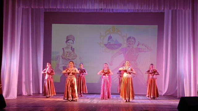 День России. Праздничный концерт. смотреть онлайн