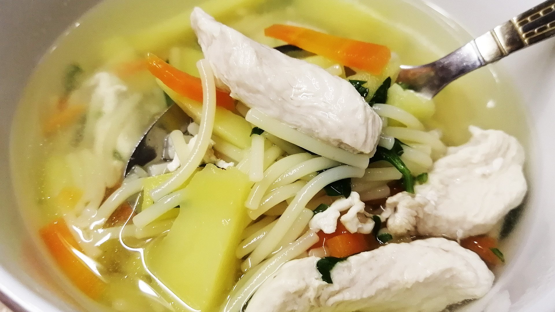 СУП КУРИНЫЙ с вермишелью смотреть онлайн