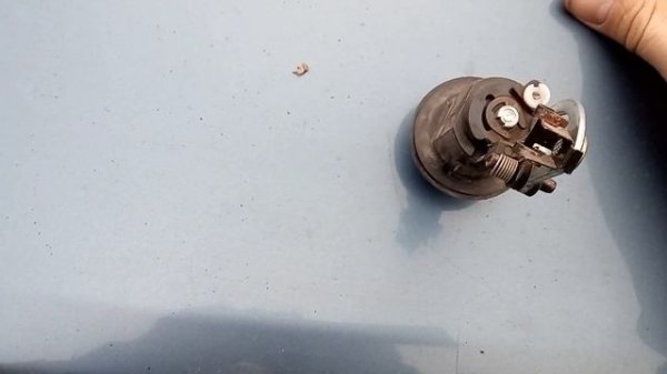 Замена личинки багажника на рено логан