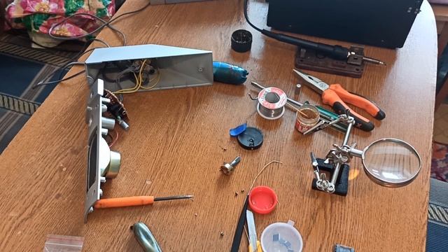 Простой ремонт колонок SVEN 310 \ Simple repair of SVEN 310 speakers смотреть онлайн