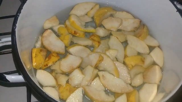 ? HEYVA KOMPOTUNUN HAZIRLANMA QAYDASI // КОМПОТ ИЗ АЙВЫ смотреть онлайн