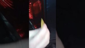 Как снять заднюю фару на Nissan Pathfinder r51