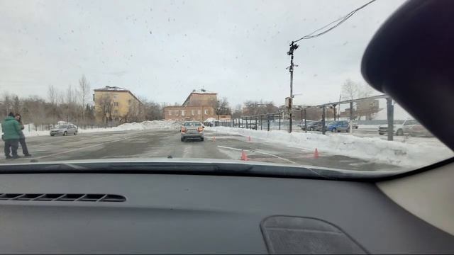 Готовлю Лизу к экзамену ГИБДД 2023г. ОМСК смотреть онлайн