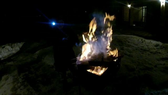 Выходные в поселке Шерья, Нытвенский район. Водопад и спасение котенка, а также баня и шашлык. смотреть онлайн