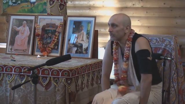 Четыре заповеди Махапрабху это и есть путь | Б. Ч. Бхарати Махарадж смотреть онлайн