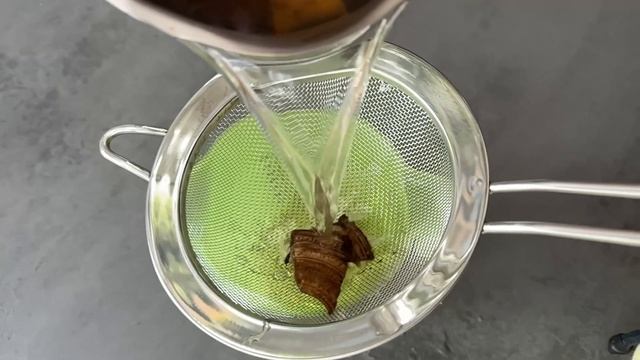 You will NEVER EVER throw away Banana Peels after watching THIS Video?? смотреть онлайн