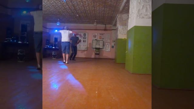 сумашедшие танцы в 2 часа ночи смотреть онлайн