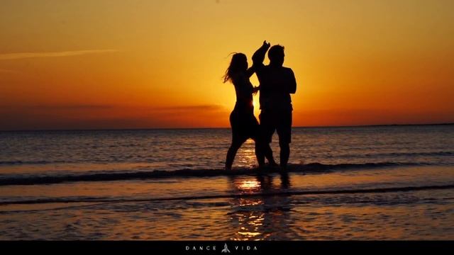 The most sensual dance | Cuando te bese | Bachata Sensual смотреть онлайн