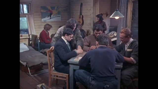 Э-э-э, мужичьё таёжное! Ничего не понимает в женской красоте!